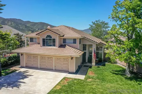 8438 Mesa Ridge Rd, Santee, CA 92071