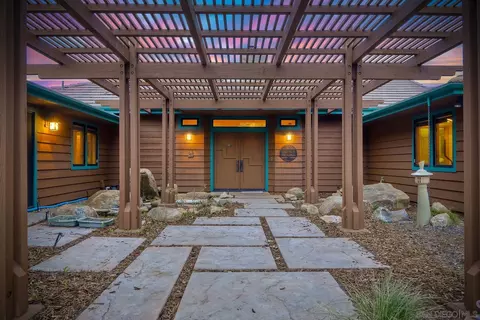 14825 Midland Rd, Poway, CA 92064