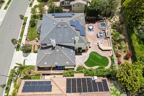 View/Area - 7558 Circulo Sequoia, Carlsbad, CA 92009 photo 2 of 5