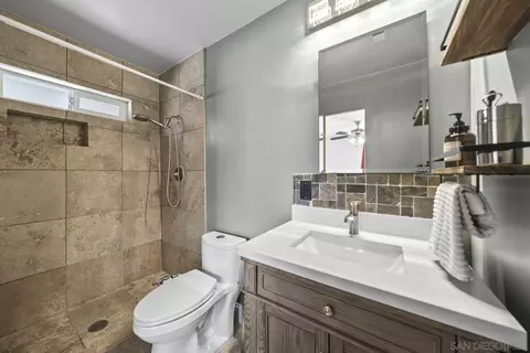 Bath - 13221 12 Beechtree St, Lakeside, CA 92040 photo 3 of 4