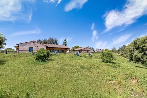 2313 La Tara Ln, Fallbrook, CA 92028 photo 30