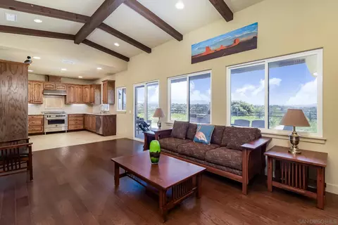 2313 La Tara Ln, Fallbrook, CA 92028 photo 6