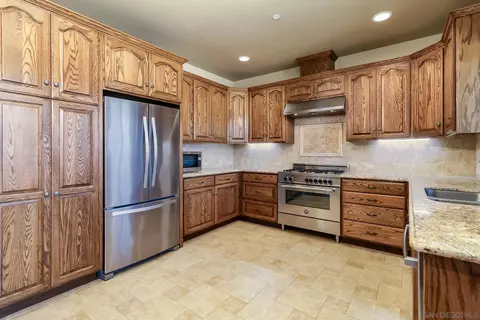 2313 La Tara Ln, Fallbrook, CA 92028 photo 8