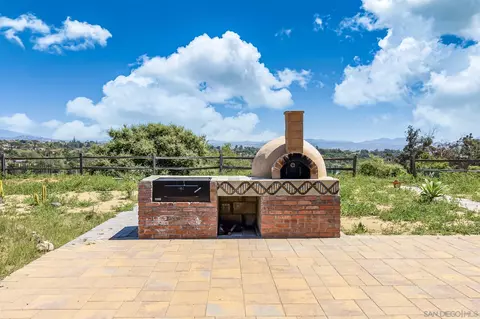 2313 La Tara Ln, Fallbrook, CA 92028 photo 32