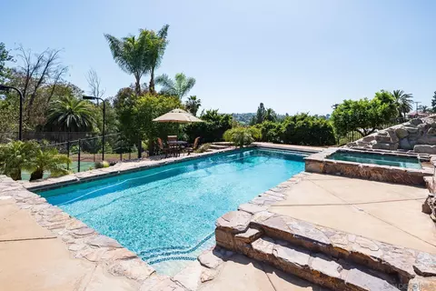 Exterior - 4920 Beaumont Dr, La Mesa, CA 91941 photo 20 of 24