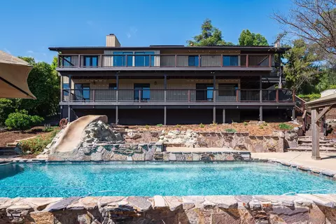 Exterior - 4920 Beaumont Dr, La Mesa, CA 91941 photo 17 of 24