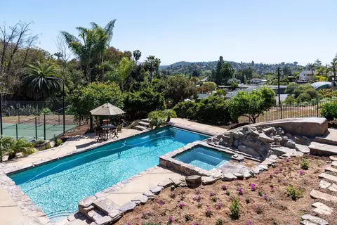 Exterior - 4920 Beaumont Dr, La Mesa, CA 91941 photo 7 of 24
