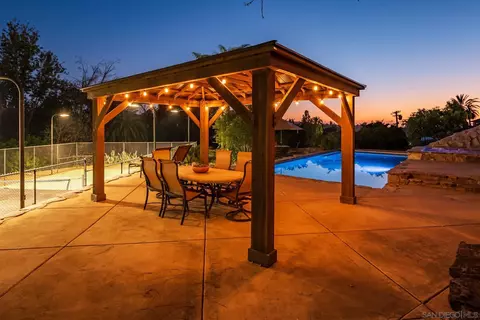 Exterior - 4920 Beaumont Dr, La Mesa, CA 91941 photo 10 of 24