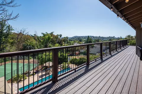 Exterior - 4920 Beaumont Dr, La Mesa, CA 91941 photo 2 of 24