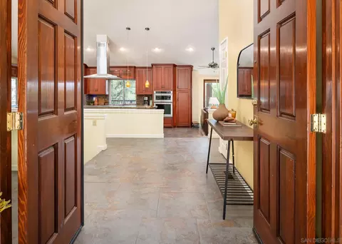 Entry Way - 4920 Beaumont Dr, La Mesa, CA 91941 photo 1 of 1