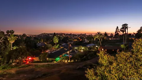 View/Area - 4920 Beaumont Dr, La Mesa, CA 91941 photo 4 of 6