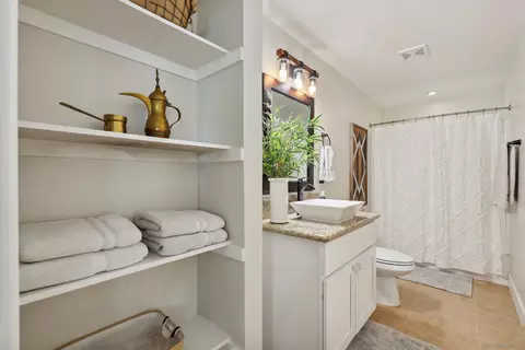 Bath - 724 Amigos Rd, Ramona, CA 92065 photo 4 of 5