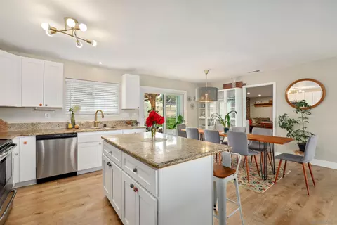 Kitchen - 724 Amigos Rd, Ramona, CA 92065 photo 2 of 3