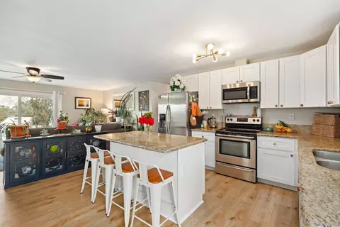 Kitchen - 724 Amigos Rd, Ramona, CA 92065 photo 3 of 3
