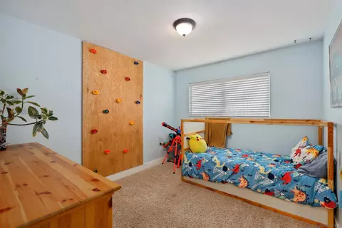 Bedroom - 724 Amigos Rd, Ramona, CA 92065 photo 4 of 4
