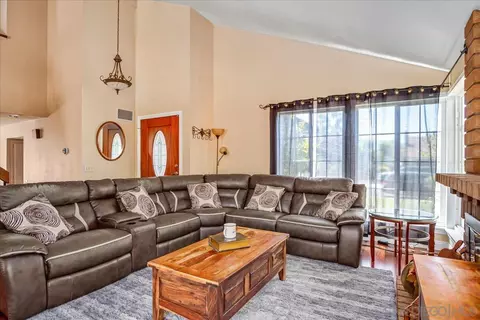 Living - 10462 Moorpark St, Spring Valley, CA 91978 photo 2 of 2