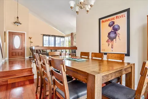 Dining - 10462 Moorpark St, Spring Valley, CA 91978 photo 2 of 3