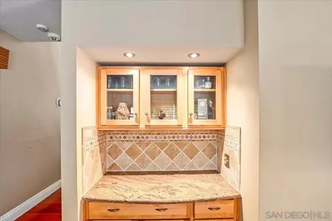Kitchen - 10462 Moorpark St, Spring Valley, CA 91978 photo 1 of 2