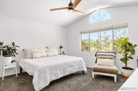 Bedroom - 2104 Ramada Dr, Oceanside, CA 92056 photo 1 of 6