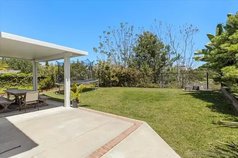 Exterior - 2104 Ramada Dr, Oceanside, CA 92056 photo 3 of 4