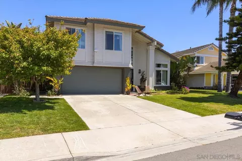 Exterior - 2104 Ramada Dr, Oceanside, CA 92056 photo 2 of 4