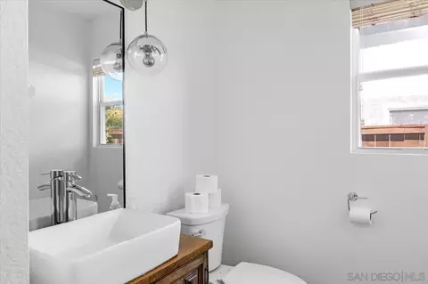 Bath - 2104 Ramada Dr, Oceanside, CA 92056 photo 1 of 3