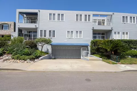 376 San Antonio Ave #C3, San Diego, CA 92106