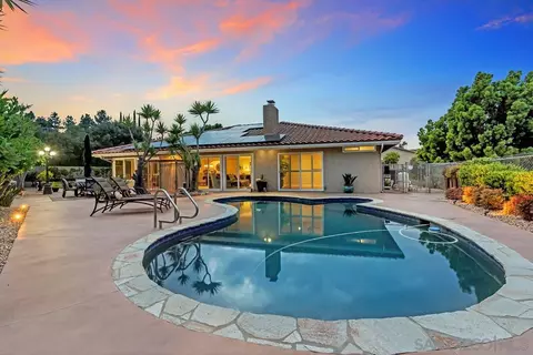 17215 Regalo Ln, San Diego, CA 92128