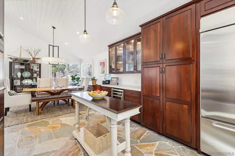 Kitchen - 2225 Coolngreen Way, Encinitas, CA 92024 photo 8 of 9