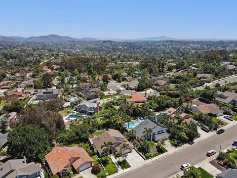View/Area - 2225 Coolngreen Way, Encinitas, CA 92024 photo 5 of 11