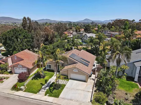 View/Area - 2225 Coolngreen Way, Encinitas, CA 92024 photo 2 of 11