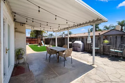 2221 Holly Ave, Escondido, CA 92027 photo 38