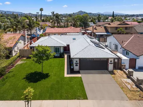 2221 Holly Ave, Escondido, CA 92027 photo 2