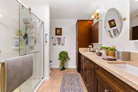Bath - 3644 Mount Vernon Ave, Oceanside, CA 92057 photo 1 of 2