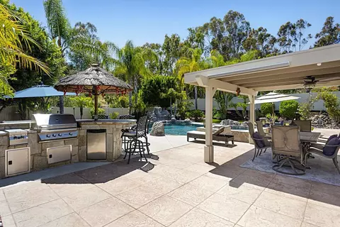 12781 Cherrywood St, Poway, CA 92064 photo 2