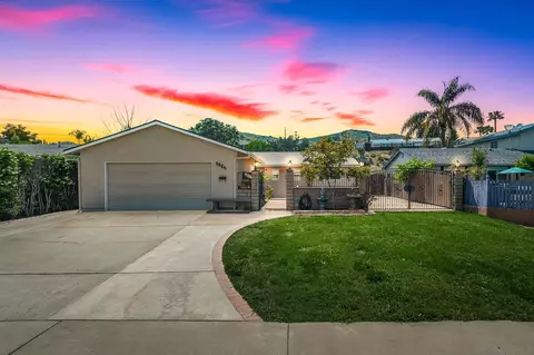 9828 Pebble Beach Dr, Santee, CA 92071