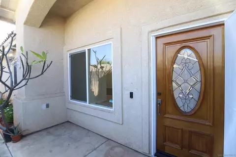 Entry Way - 998 W 2nd Ave, Escondido, CA 92025 photo 1 of 2