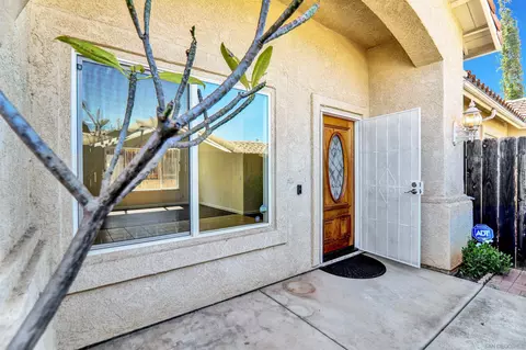 Entry Way - 998 W 2nd Ave, Escondido, CA 92025 photo 2 of 2