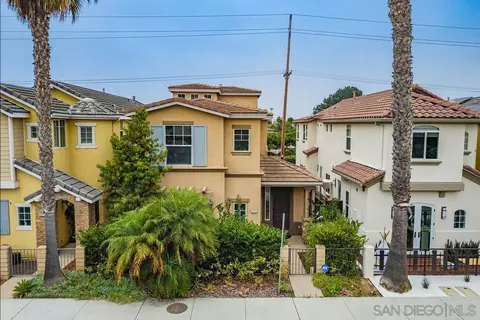 Exterior - 431 N Cedros Ave, Solana Beach, CA 92075 photo 4 of 5