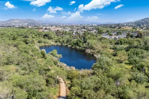 View/Area - 9061 Calle Del Verde, Santee, CA 92071 photo 10 of 12