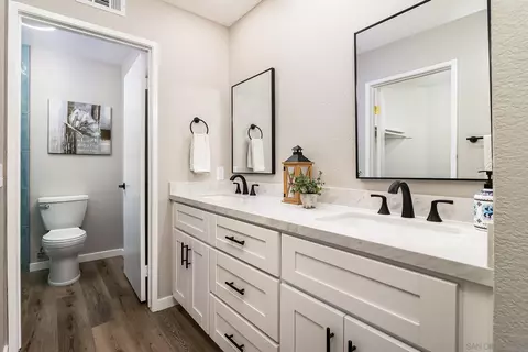 Bath - 9061 Calle Del Verde, Santee, CA 92071 photo 1 of 4