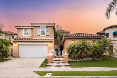 8206 Torrey Gdns, San Diego, CA 92129