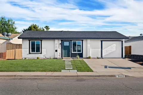 8685 Hebrides Dr, San Diego, CA 92126