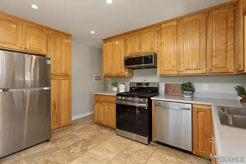 535 S Elm St, Escondido, CA 92025 photo 16