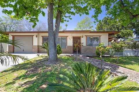 535 S Elm St, Escondido, CA 92025 photo 2