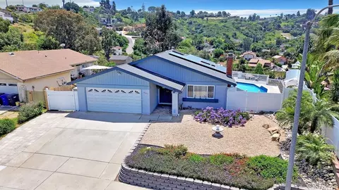 9827 Bright St, Spring Valley, CA 91977 photo 4