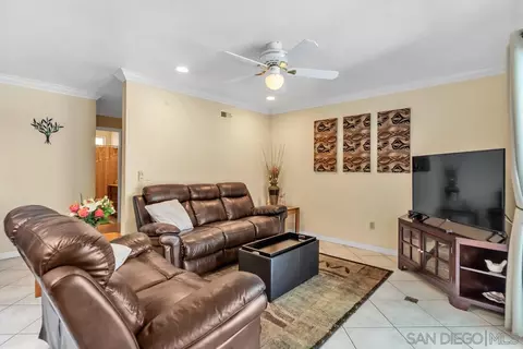 9827 Bright St, Spring Valley, CA 91977 photo 16