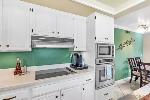 9827 Bright St, Spring Valley, CA 91977 photo 10