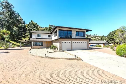 1904 Ventana Way, El Cajon, CA 92020