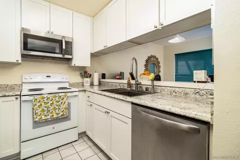 669 Diamond Way #133, Vista, CA 92083 photo 9
